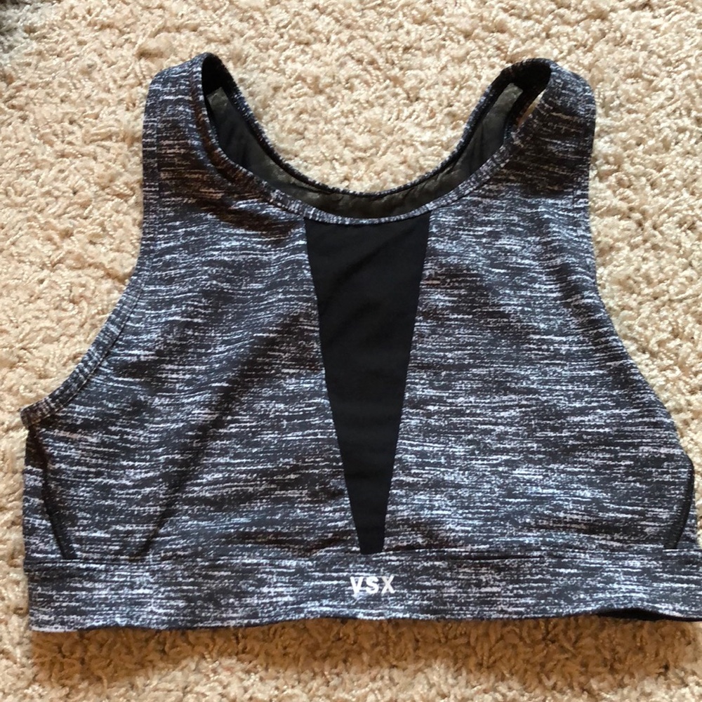 Victoria’s Secret sports bra size S like new